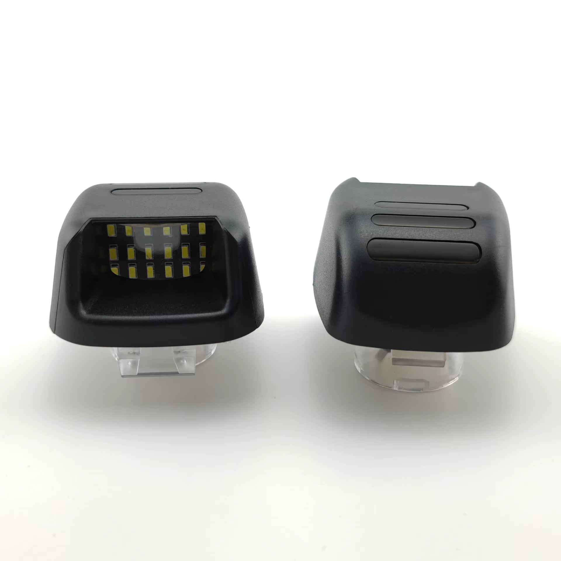 Cross-Border Supply for Nissan Navara D40 Frontier Titan Two-Color License Plate Light