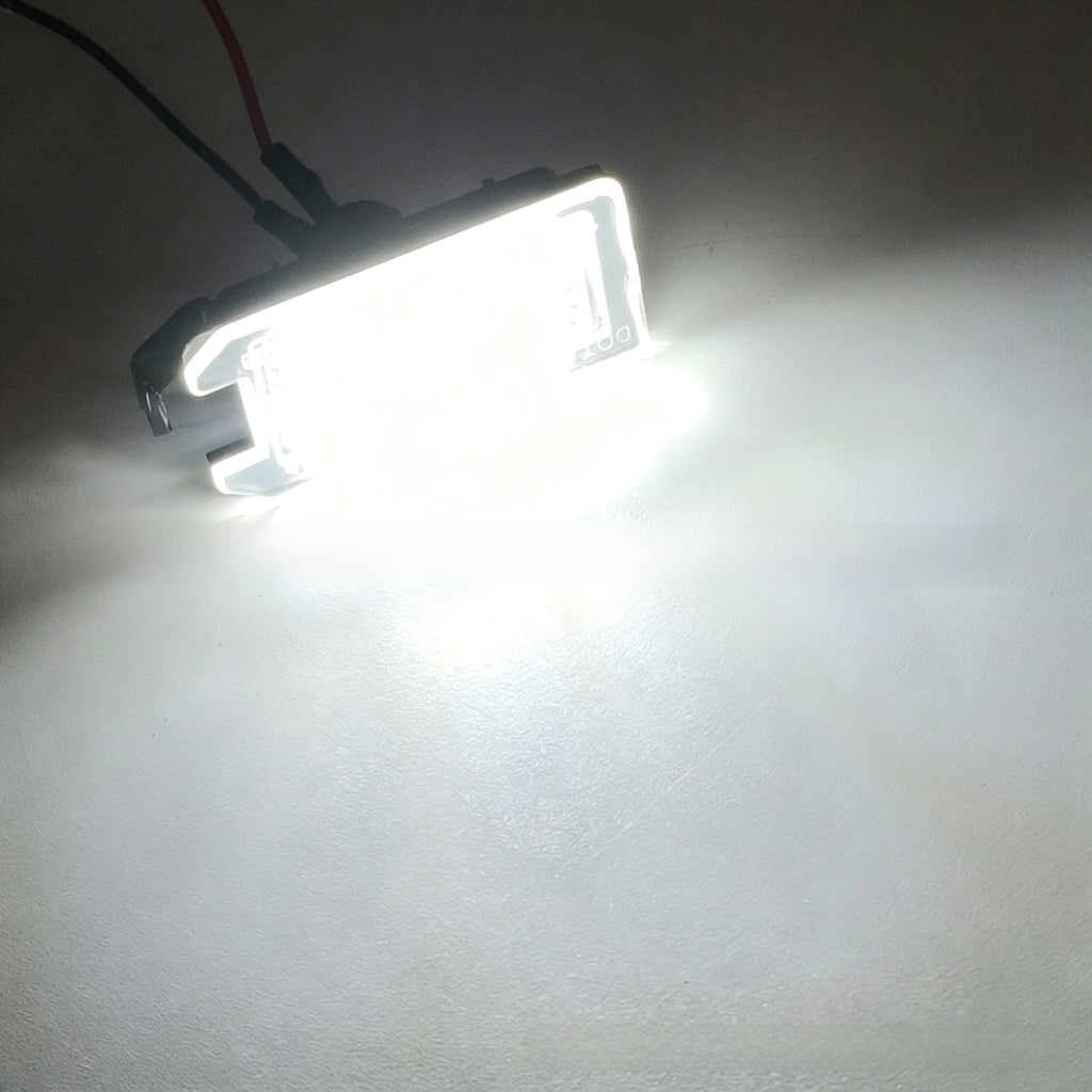 Cross-border, suitable for Jeep Grand Cherokee, Fiat 500, Dodge Viper license plate light
